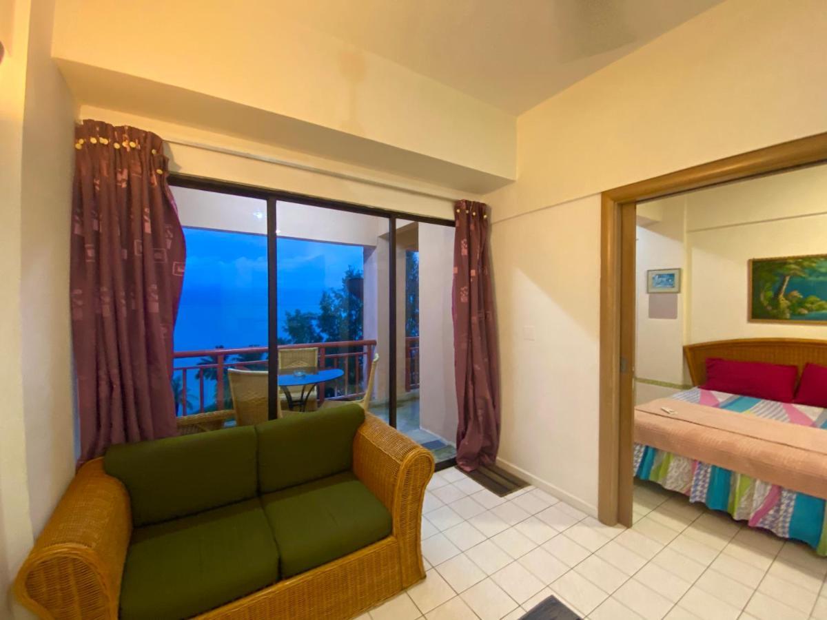 D' Sea View Apartment Порт-Диксон Экстерьер фото