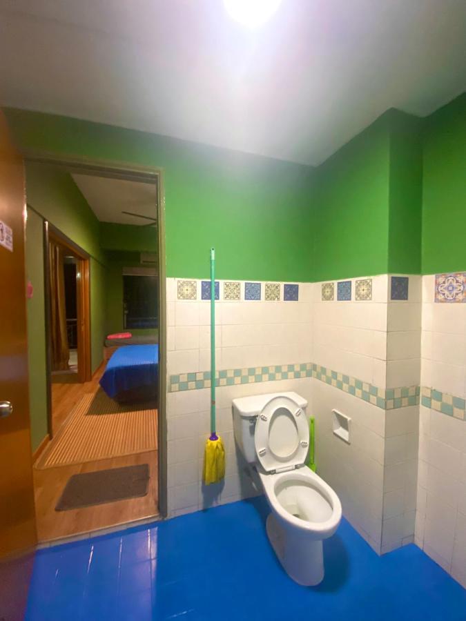 D' Sea View Apartment Порт-Диксон Экстерьер фото
